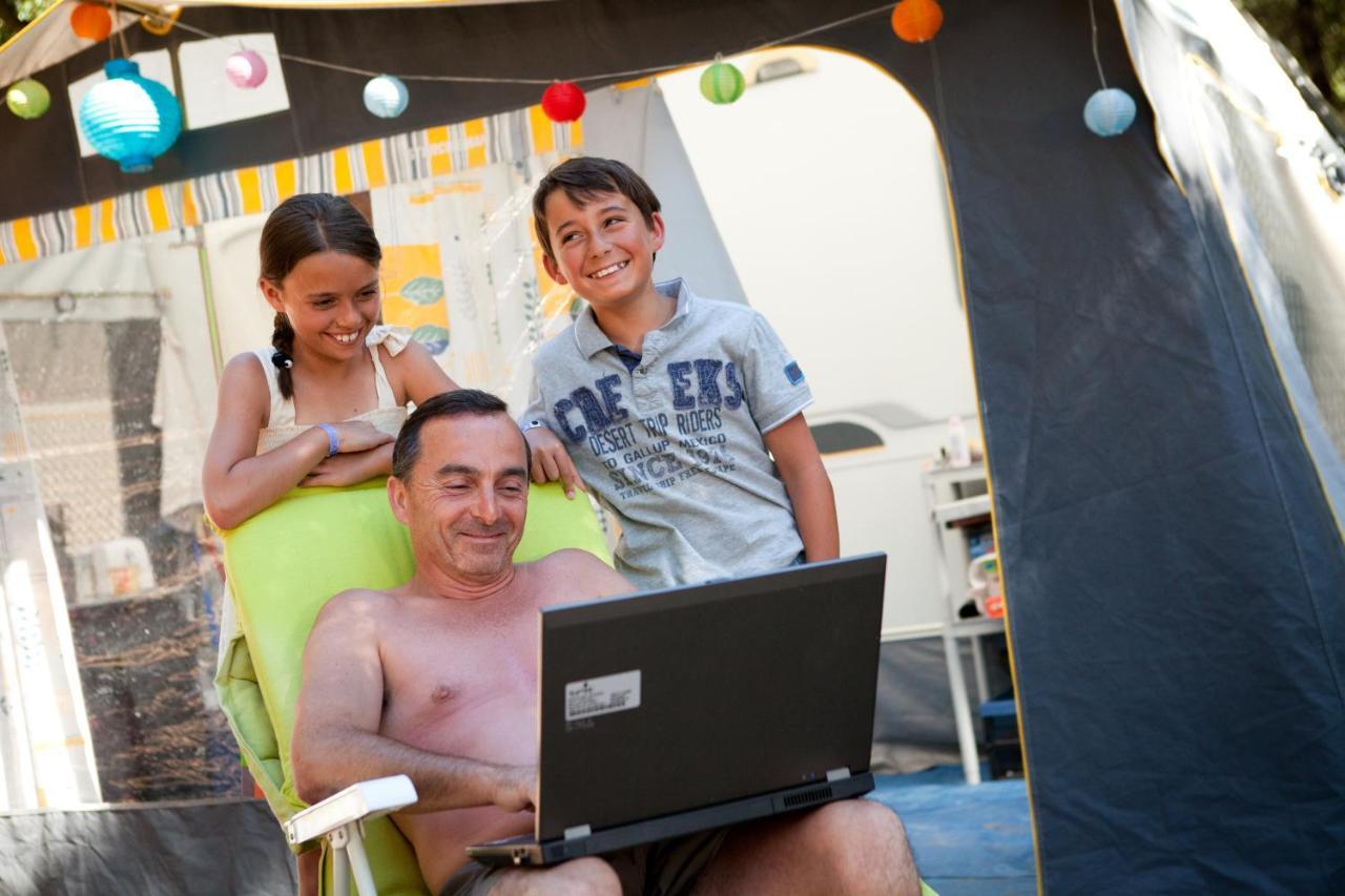 Camping La Corniche Plozévet Exteriér fotografie
